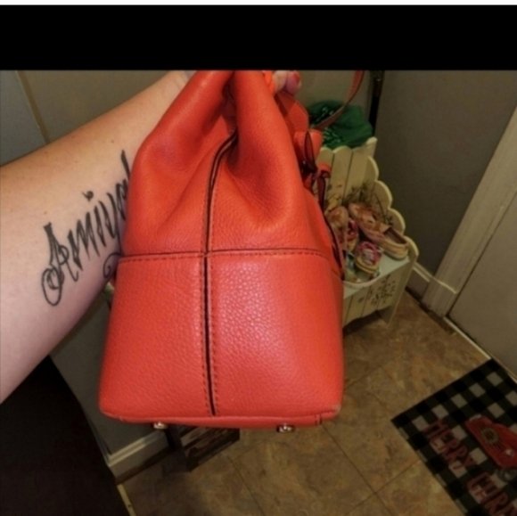 🍂🍁GORGEOUS!!!!Kate spade coral satchel with bow - Picture 8 of 8